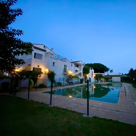 Benamara Gardens Apartment Естепона Екстериор снимка
